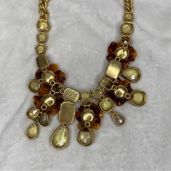 J. Crew Tortoise Shell Acrylic Rhinestone Flower Statement Necklace - Picture 11 of 16